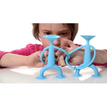 Oogi Blu Moluk