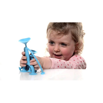 Oogi Blu Moluk